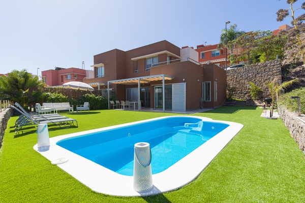 Nice private pool in a villa in maspalomas Golf Resort