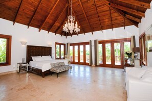 4 chambres, bureau, fer et planche à repasser, Wi-Fi gratuit