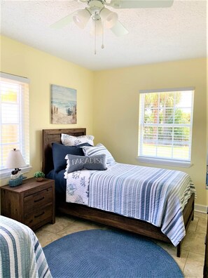 3 bedrooms, desk, iron/ironing board, free WiFi