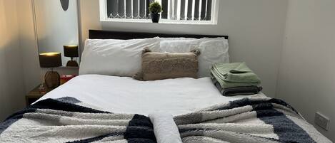 1 bedroom, iron/ironing board, travel crib, WiFi