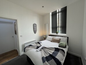 1 bedroom, iron/ironing board, travel crib, WiFi