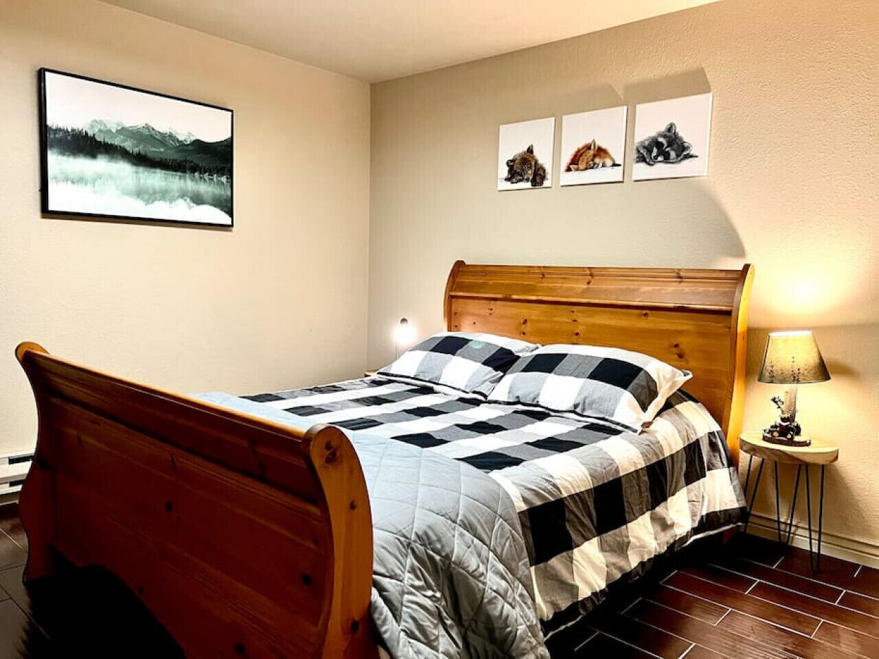 3 makuuhuonetta, silitysrauta/-lauta, Wi-Fi, vuodevaatteet