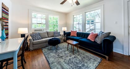 The Charmer, Super Close to UT + Downtown