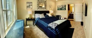 3 bedrooms, desk, iron/ironing board, free WiFi
