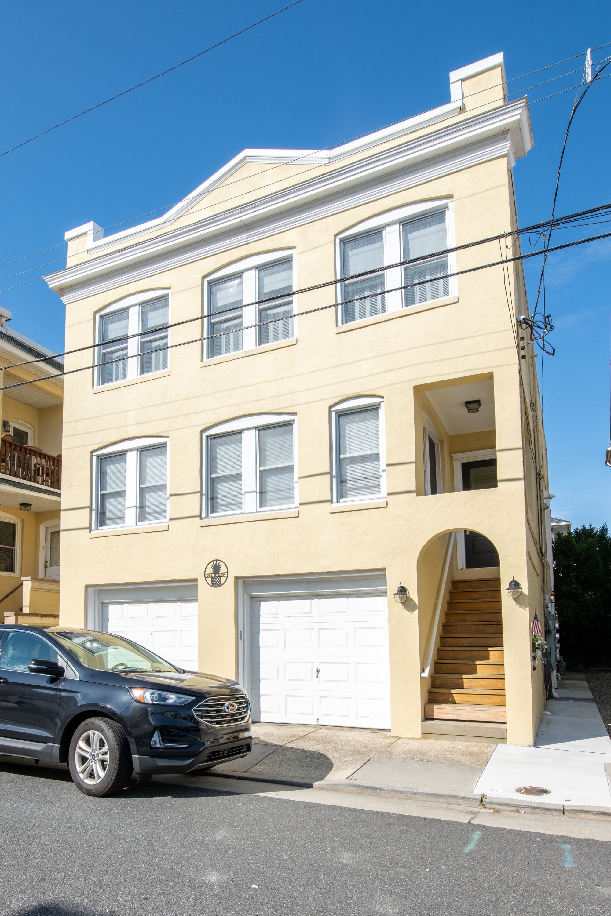 Luxurious Shore Condo - 1 block from the beach