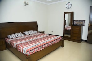 3 chambres, accès au Wi-Fi (inclus)
