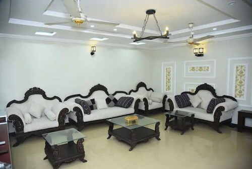 Luscious & Modern 3 Bedrooms Family House