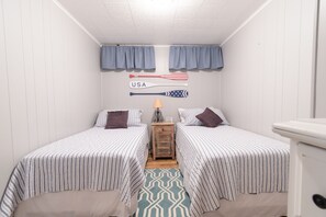 6 chambres, fer et planche à repasser, Wi-Fi gratuit