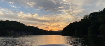 Cozy Lake Cumberland Lakeview Shangri-la