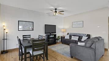 Smart TV, fireplace, video games