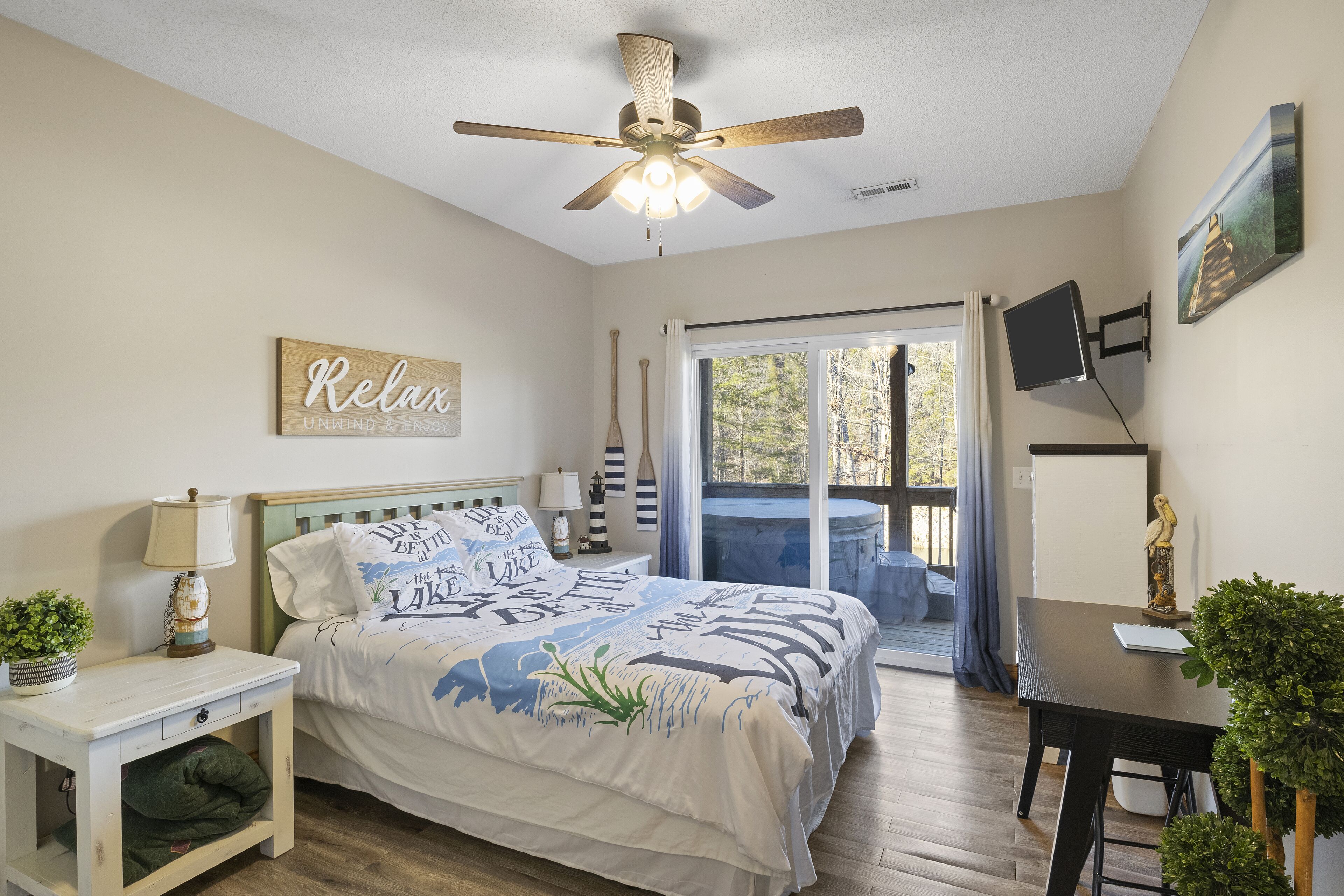 3 soverom, skrivebord, strykejern/-brett og wi-fi (inkludert)