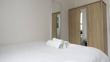 1 bedroom, iron/ironing board, WiFi, bed sheets