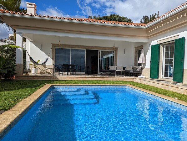 Outdoor pool, a heated pool