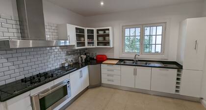 Casa Roc Madeira | 5 Bedrooms | Ocean and City Views, Private Heated Pool