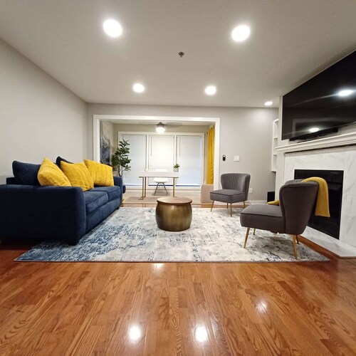 Luxury Vinings Condo - 5 mi from Truist Park