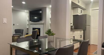 Luxury Vinings Condo - 5 mi from Truist Park