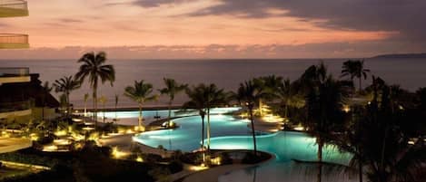 Outdoor pool, a heated pool