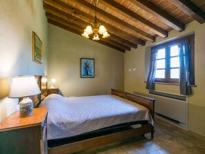 2 habitaciones, cuna de viaje y wifi gratis 