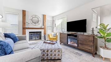 Smart TV, Netflix, DVD player, books