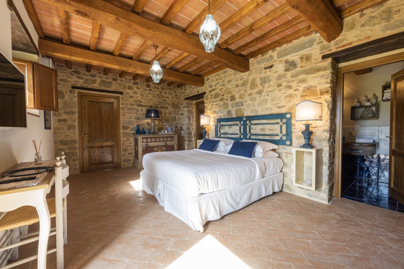 10 chambres, Wi-Fi, draps fournis