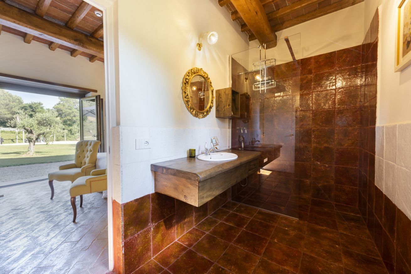Badewanne, Haartrockner, Bidet, Handtücher