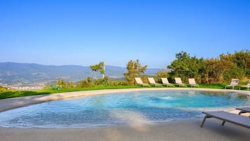 Piscina all'aperto