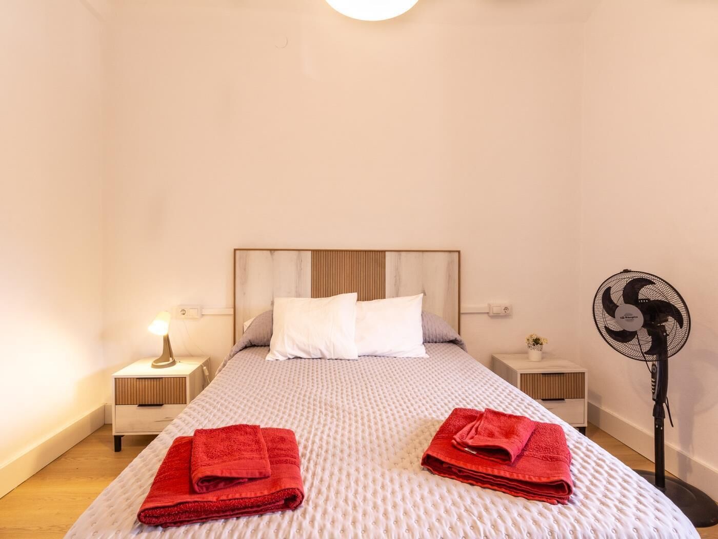 4 Schlafzimmer, Bügeleisen/Bügelbrett, Internetzugang, Bettwäsche