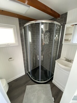 Shower, rainfall showerhead