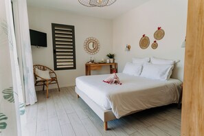 1 chambre, bureau, fer et planche à repasser, Wi-Fi gratuit