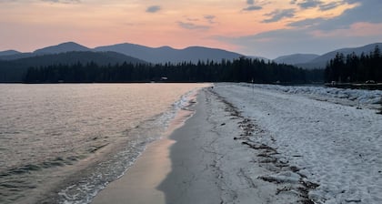 Beautiful Priest Lake Getaway with Private Dock 3Br 2Ba