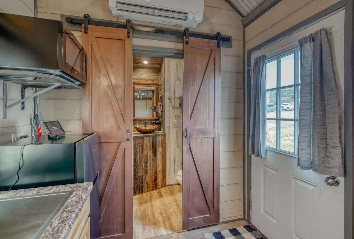 Refrigerador, microondas, placa de cocina, lavavajillas