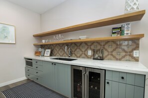 Loft superior, 1 llit de matrimoni | Cuina privada | Frigorífic petit, microones i cafetera i tetera