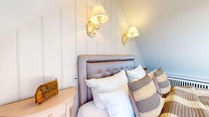 3 slaapkamers, een strijkplank/strijkijzer, wifi