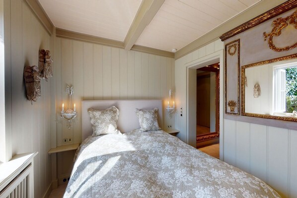 Imagen sin descripción, 1 de 15, botón