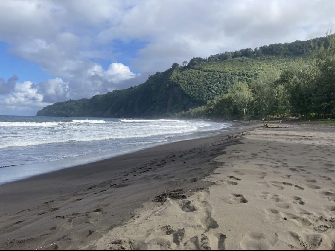 Available for New Years! Beautiful & Spacious Bungalow Resort w\/pools & hot tub! - Photo 14