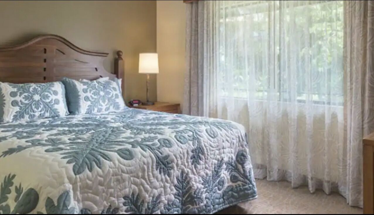 Available for New Years! Beautiful & Spacious Bungalow Resort w\/pools & hot tub! - Photo 3