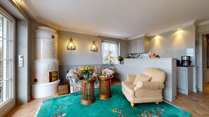 Unclassified image, 5 of 14, button