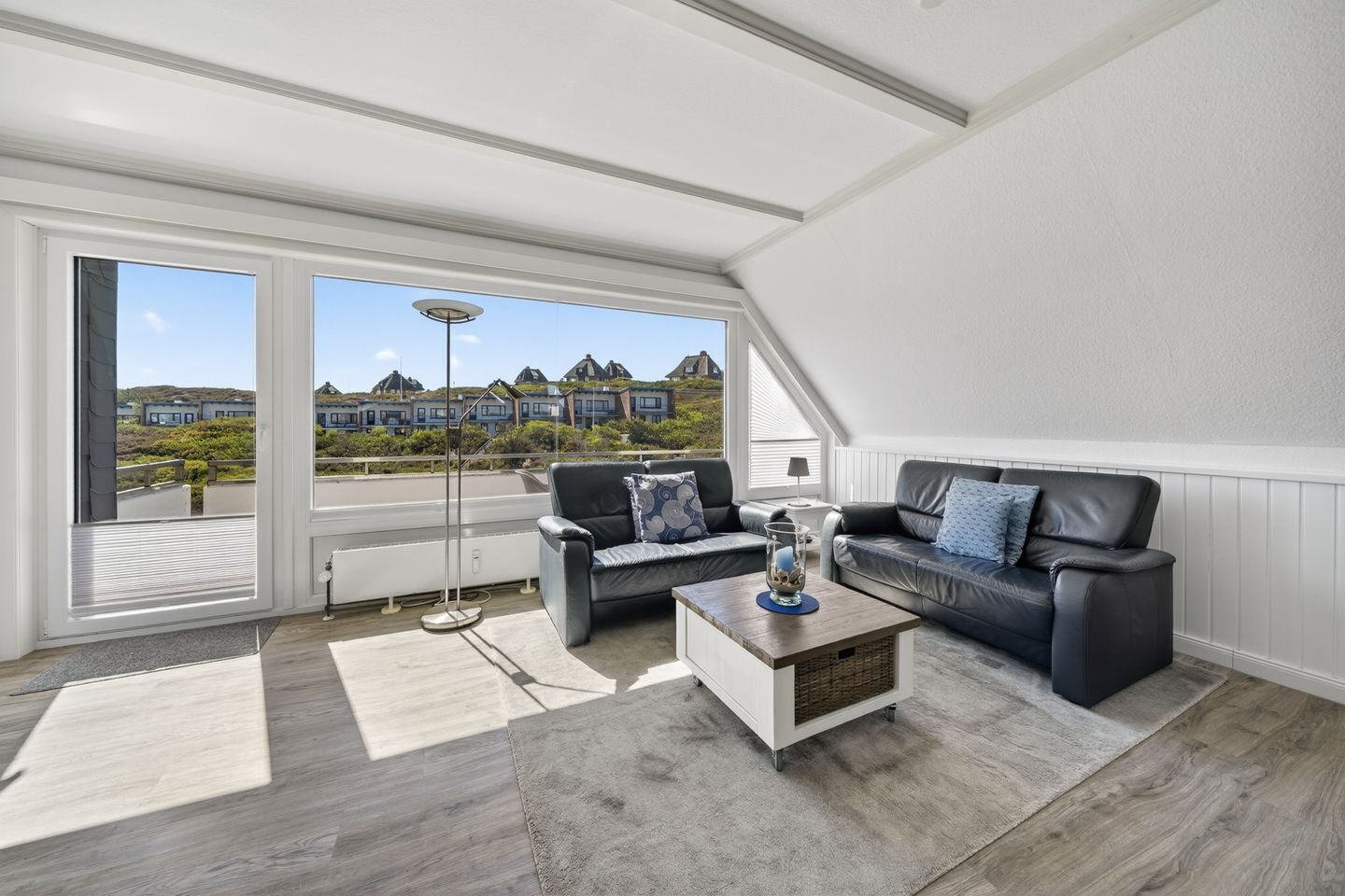 Fernseher, Stereoanlage