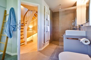 Unclassified image, 4 of 30, button - Newly built house with garden and two terraces in a salt marsh location in Tinnum. - (Sylt)