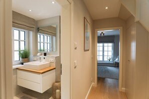 Uklassifisert bilde, 4 av 21, knapp