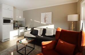 TV - Modernes Appartement in Absolut Strandnaher und Zentraler Lage von Westerland. - Strandvilla (Sylt)