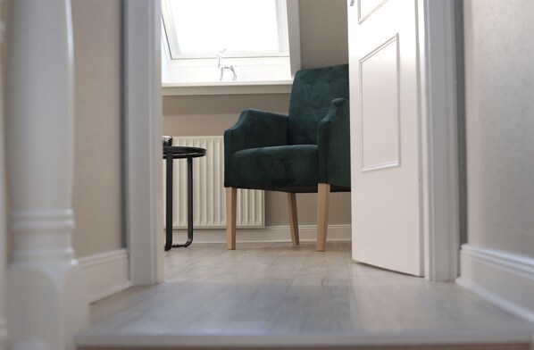 Unclassified image, 1 of 25, button