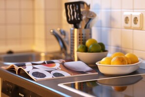 Unclassified image, 5 of 29, button