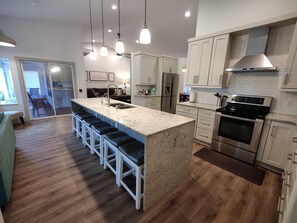 Unclassified image, 2 of 49, button - Updated Clean Spacious 3/2. Sleep12. 6 Minutes to Nokomis Beach. Pet friendly.  (Nokomis)