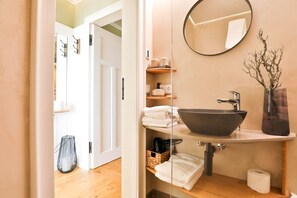 Unclassified image, 5 of 20, button - Wattsicht - High-quality furnished vacation apartment with a fantastic view of the (Sylt)