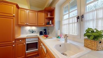 Kühlschrank, Ofen, Herdplatte, Geschirrspüler