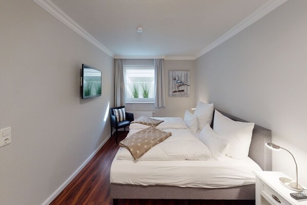 3 bedrooms, iron/ironing board, WiFi