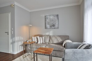 Télévision, chaîne hi-fi