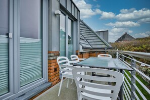 Outdoor dining - Moderne 3-zimmer-wohnung im Herzen von Hörnum in Strandnaher Lage. - Haus Mensing (Hörnum (Sylt))