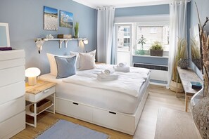 Unclassified image, 4 of 56, button